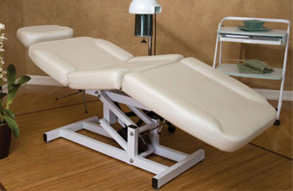 美容院應(yīng)如何選擇正確的美容床？